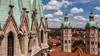 Domtürme Blick von einem Turm auf die anderen Domtürme und die Stadt Naumburg im Hintergrund