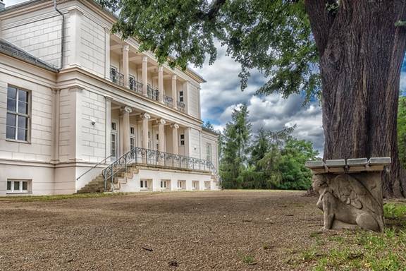 Gesellschaftshaus Außenansicht VIBUS©Gotthard Demmel