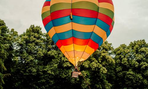 heißluftballon zum Rosenabend im Kurpark Bad Schmiedeberg